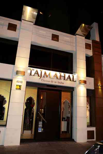 Taj Mahal, uno de los principales restaurantes de comida hind� de la ciudad propone agasajar a los padres en su d�a con un men� especial t�pico de la comida hind�.